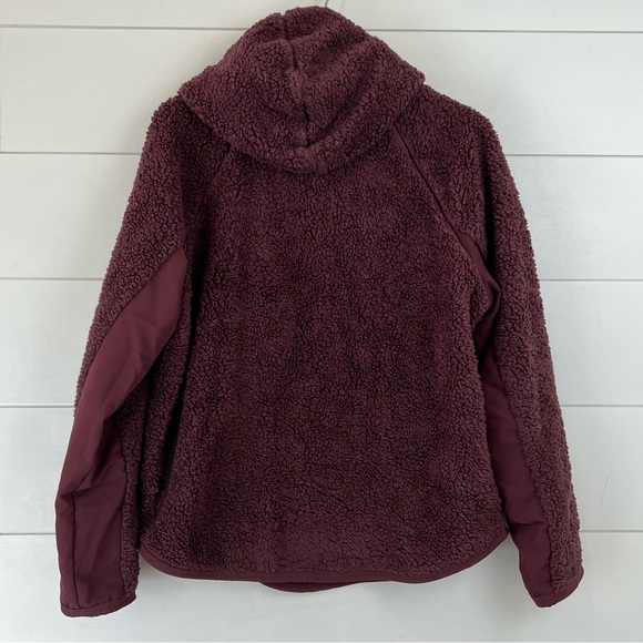 NIKE‎ Sherpa Therma Fleece Training Hoodie Women’s Size Medium Burgundy - Picture 9 of 11